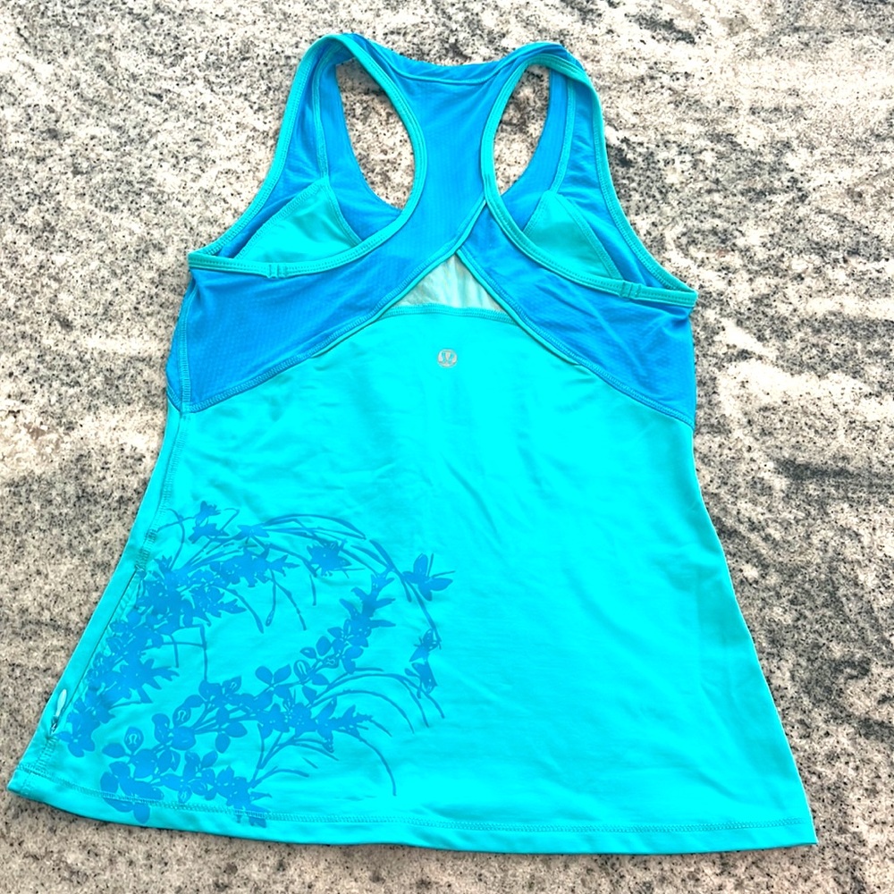 Lululemon Tank - Size 4 - Picture 2 of 5